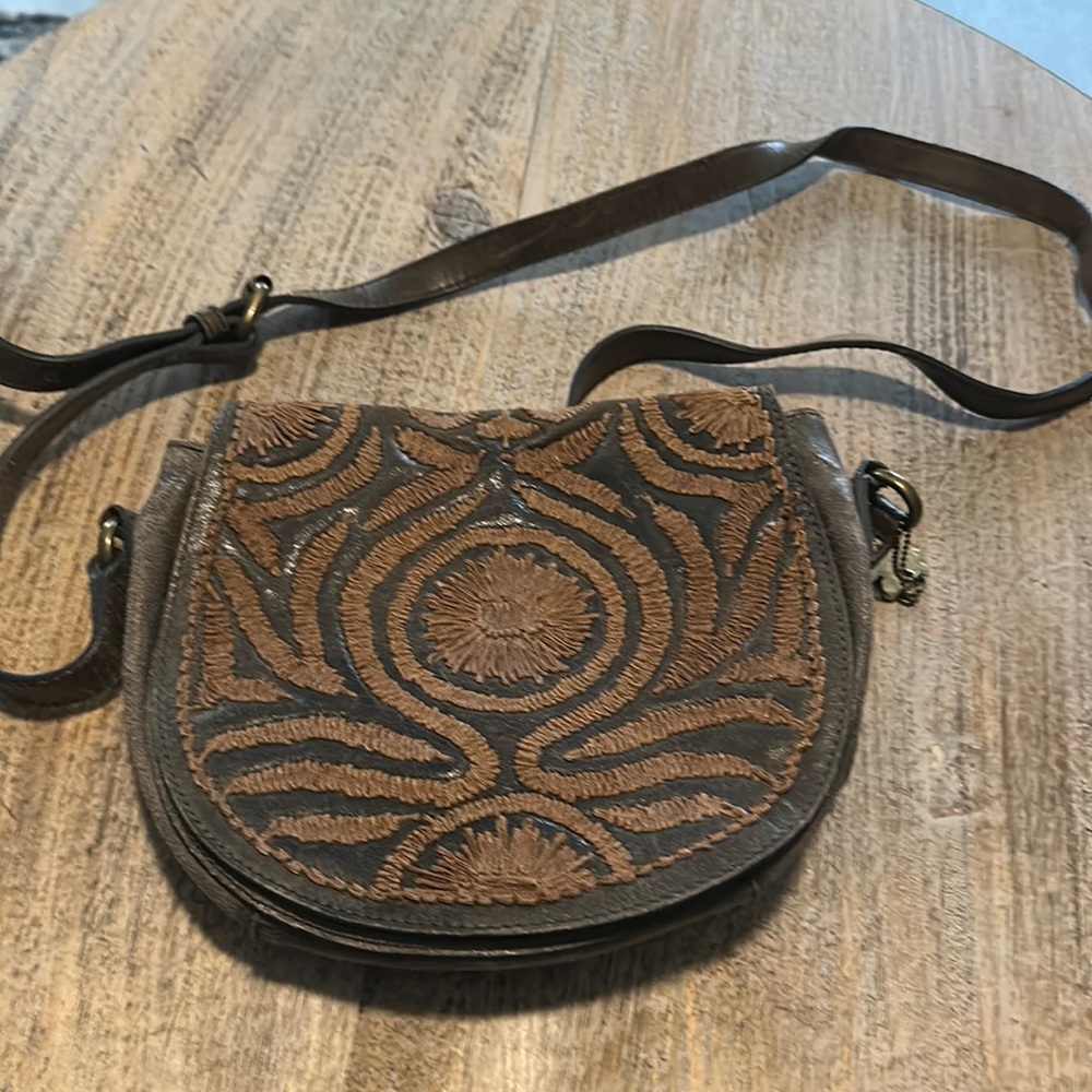Lucky brand purse
